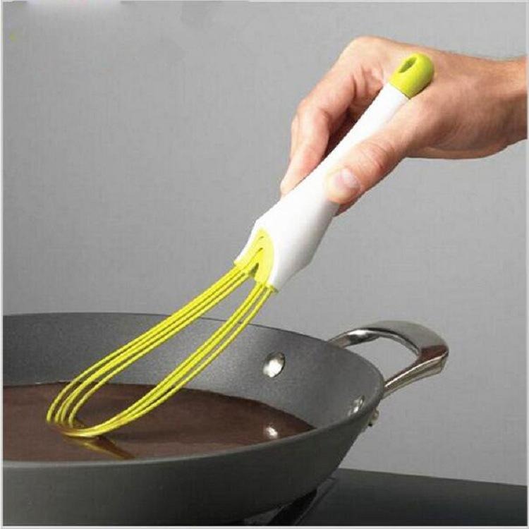 Rotating plastic egg beater