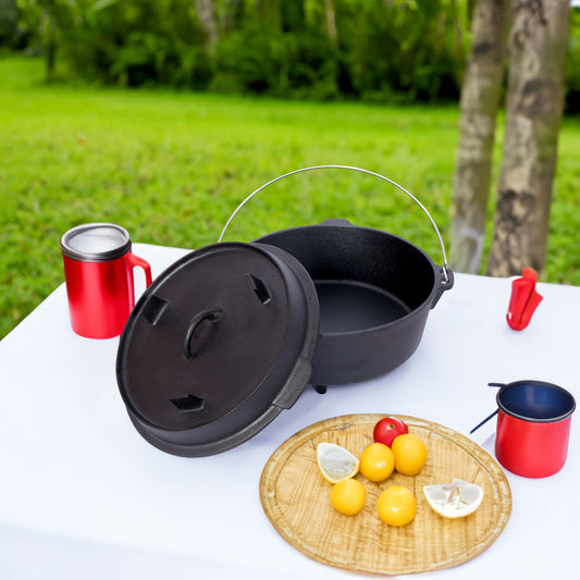 Cast iron Dutch oven with lid